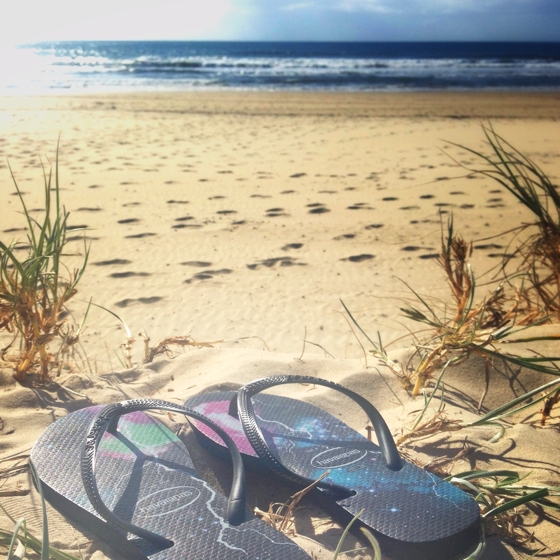 Beach + "Cosmic" Havaianas