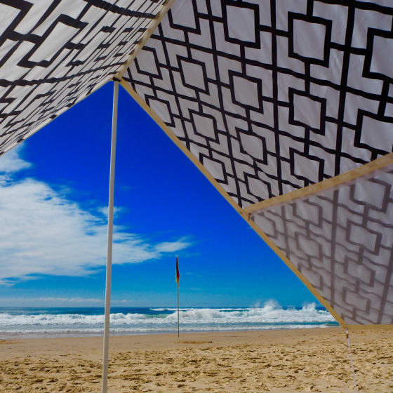 Surfers Paradise - Gold Coast - SunnyJim shelter