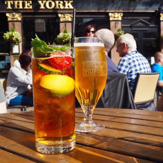 Pimm's O'Clock