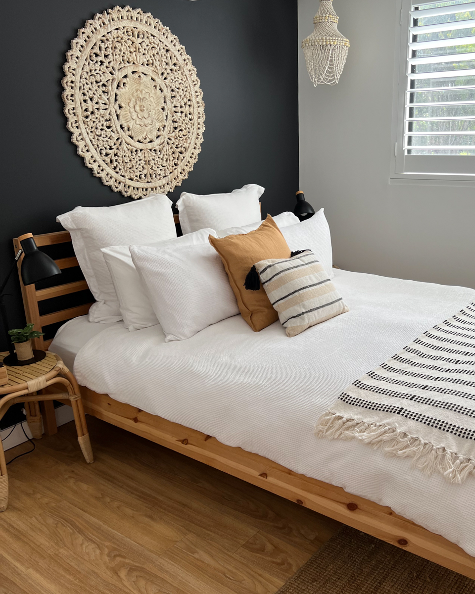 Sea by frankie Airbnb Burleigh Apartment