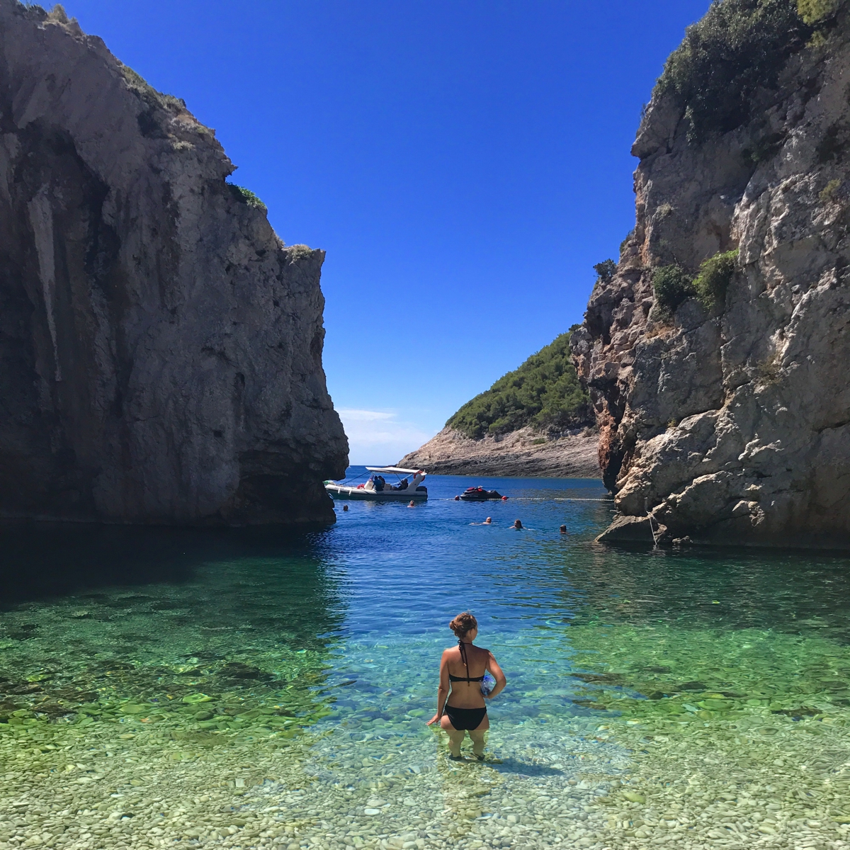 10 things to do on the Croatian Island of Vis | Stiniva Beach