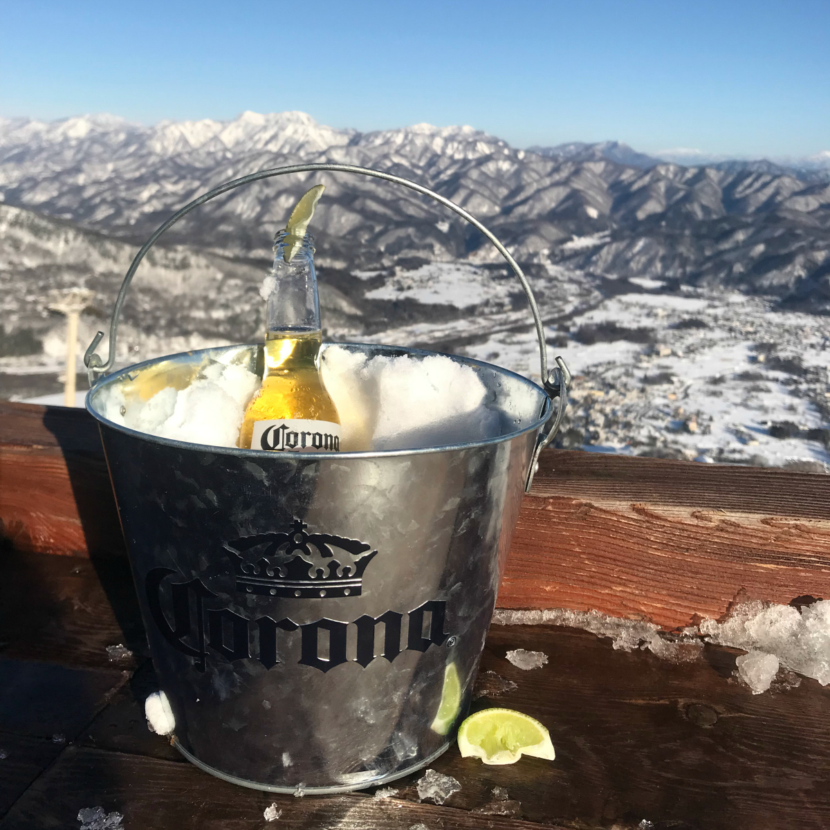 Corona Escape Bar, Happo, Hakuba