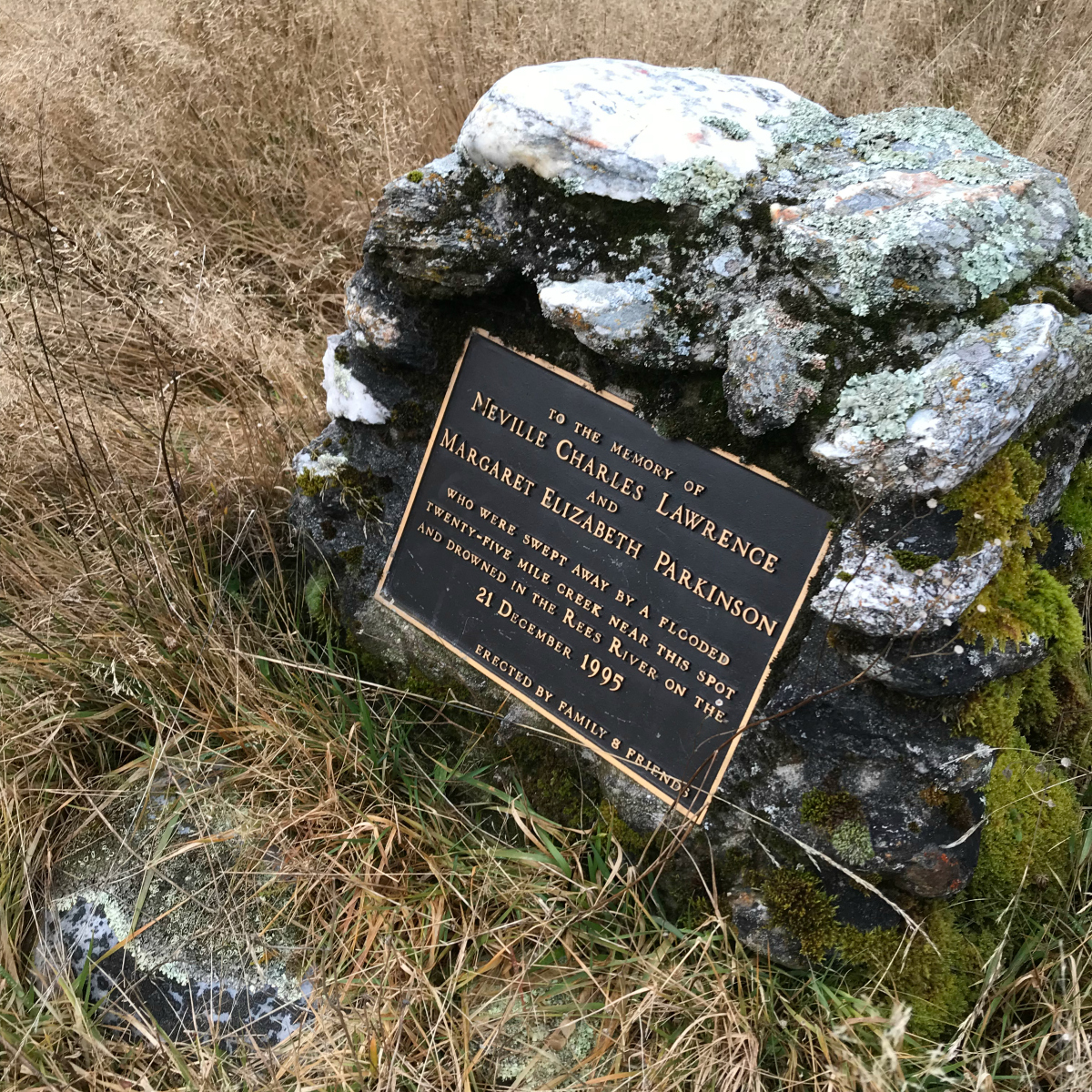 Memorial to Neville Lawrence and Margaret Parkinson | Twenty Five Mile Creek, Rees Valley, New Zealand